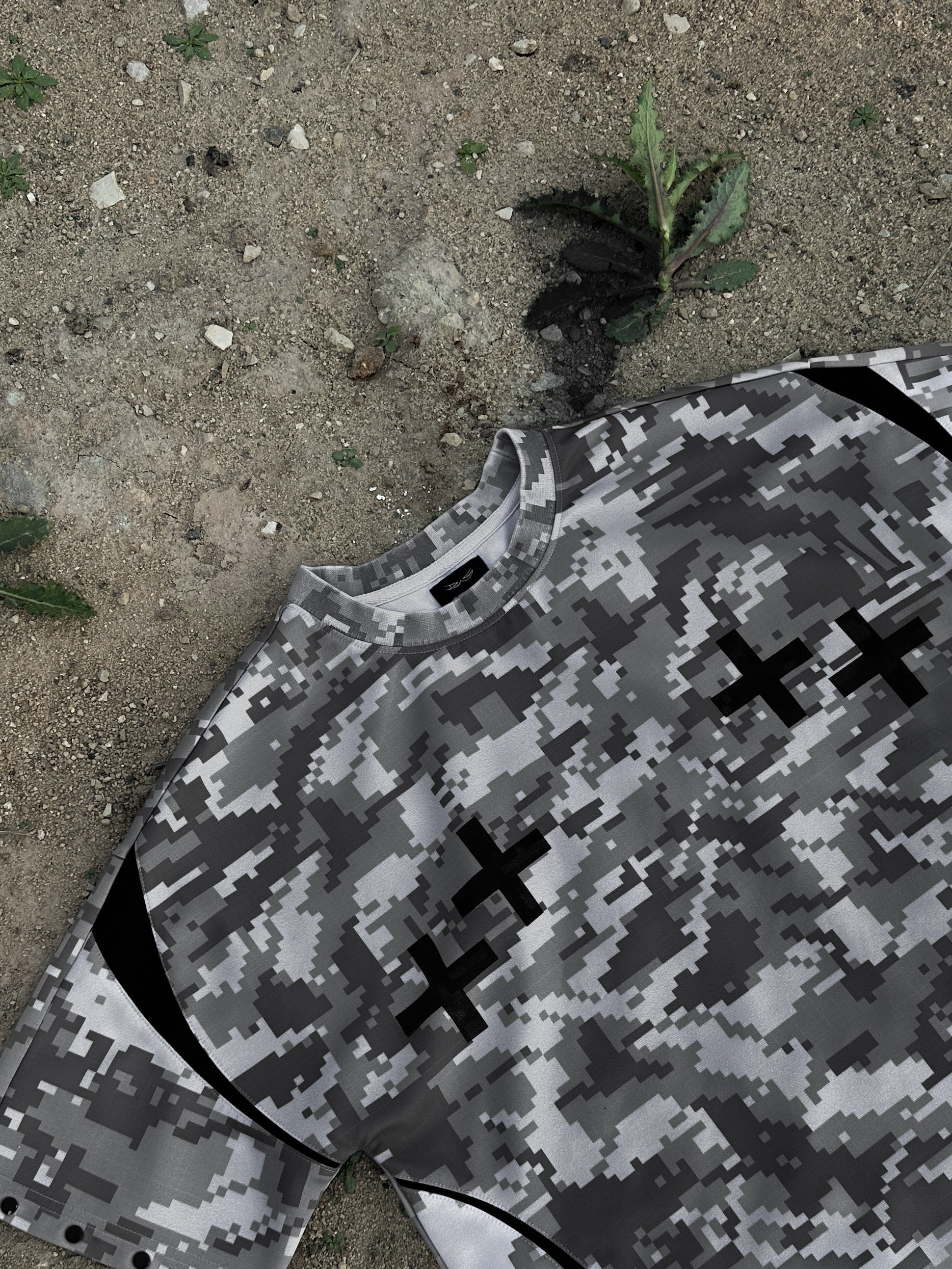 "INVISIBLE" DIGITAL CAMO JERSEY